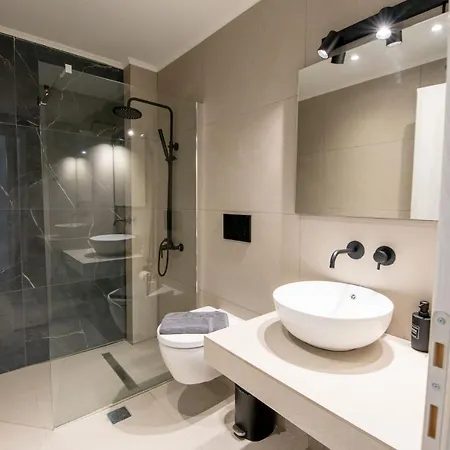Ennea Suites-light Apartman *