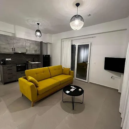 Ennea Suites-light Flambouras